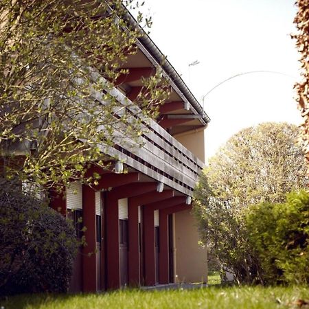 Kyriad Chalons-En-Champagne - Saint-Martin Buitenkant foto